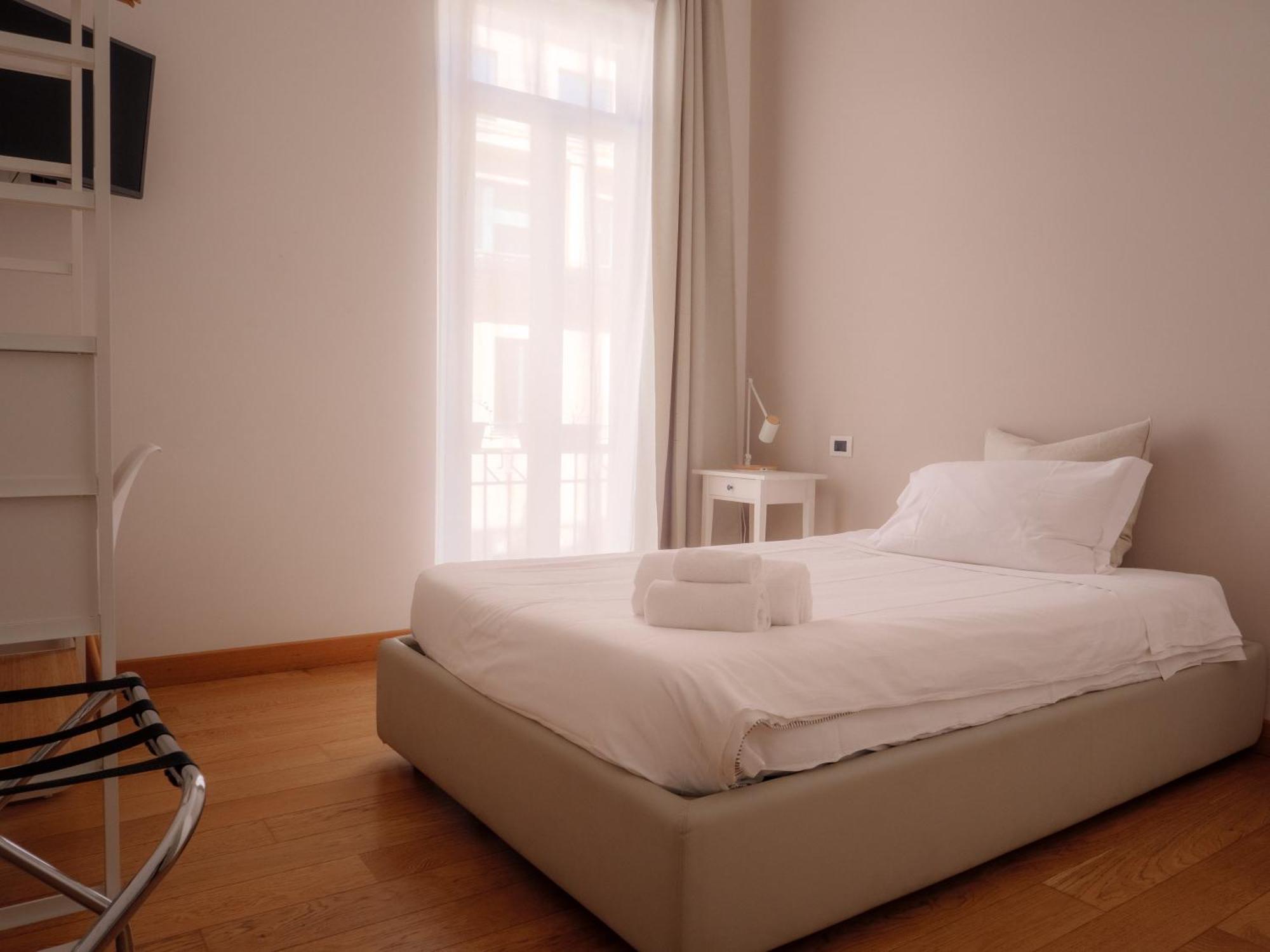 Colosseo Guest House Рим Екстериор снимка