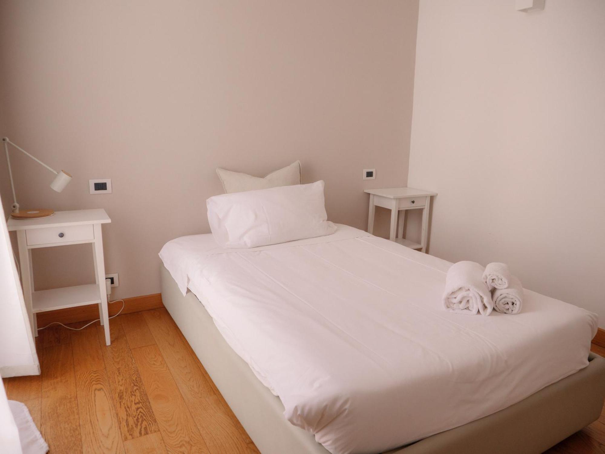 Colosseo Guest House Рим Екстериор снимка