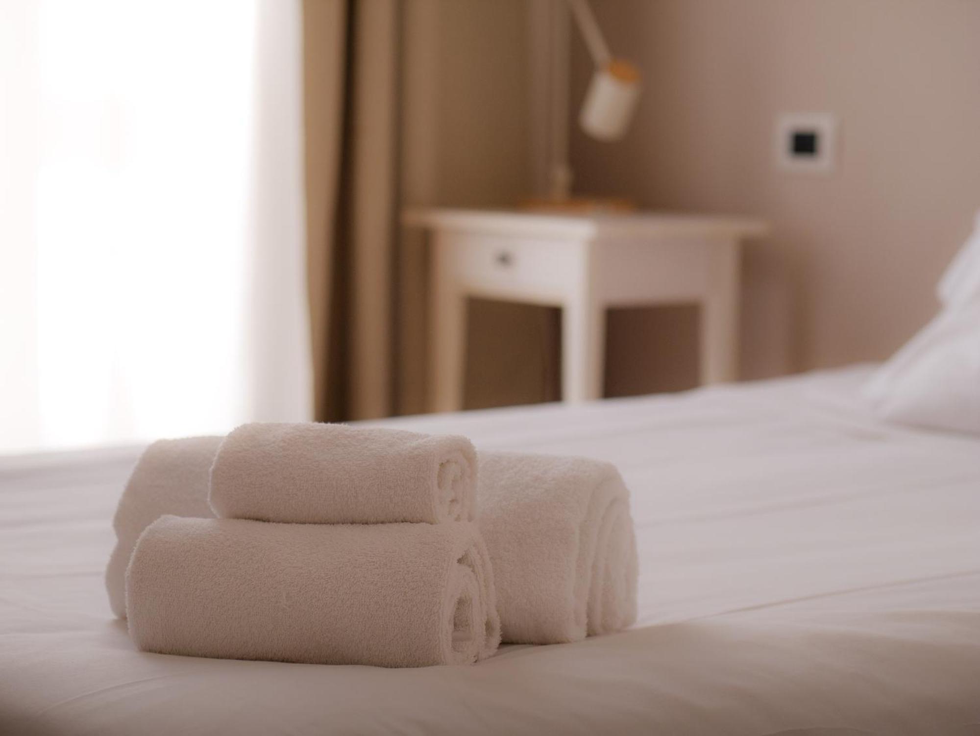 Colosseo Guest House Рим Екстериор снимка