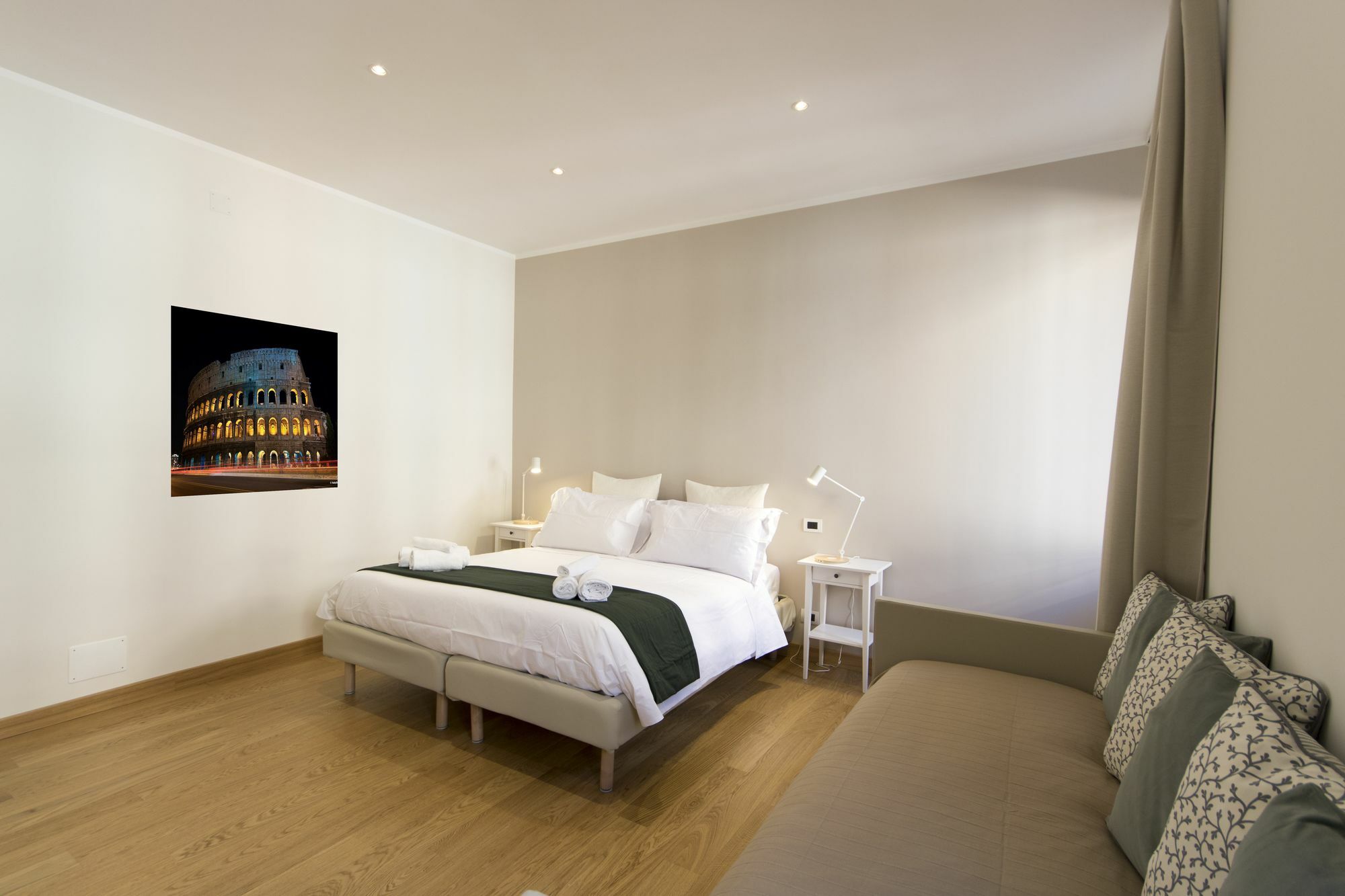 Colosseo Guest House Рим Екстериор снимка